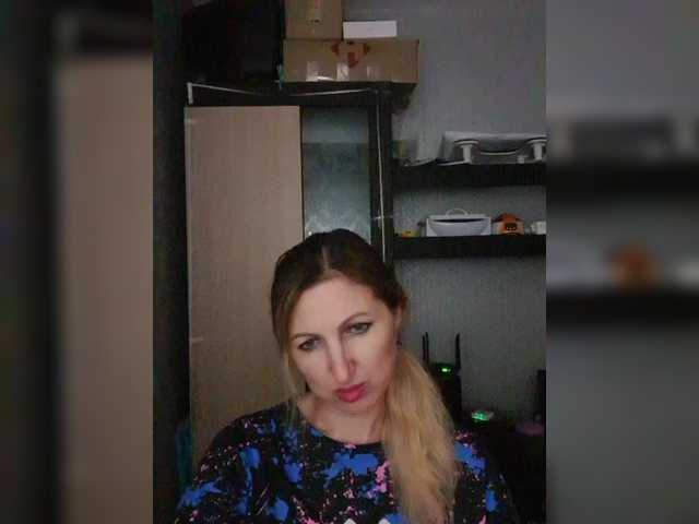 Nushka1984 live cam