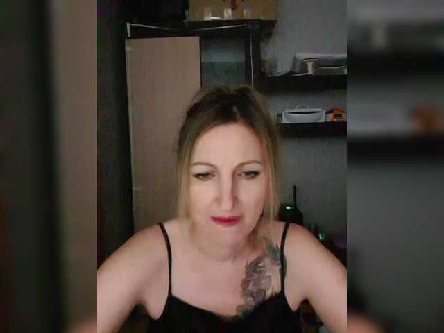 nushka1939 live sex show