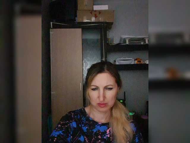 Nushka1939 live cam on BongaCams