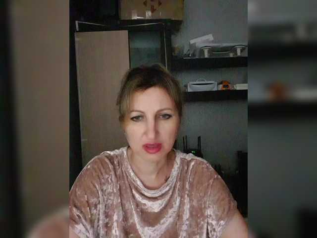 Nushka1939 live cam on BongaCams