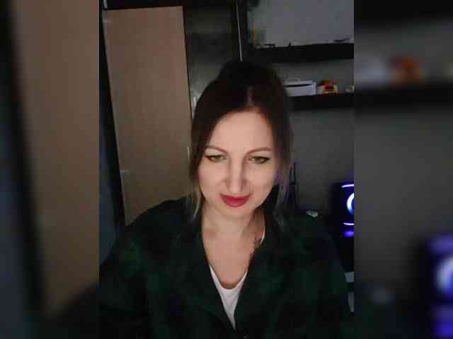 Nushka1984 webcam