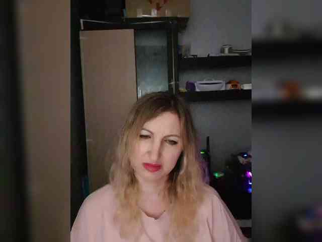 Nushka1984 webcam