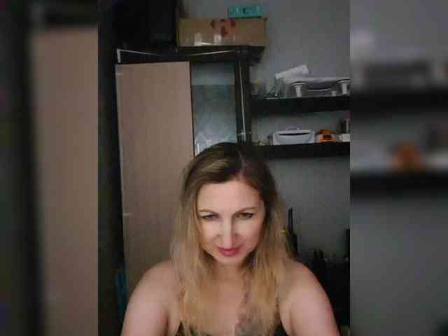 Nushka1984 webcam