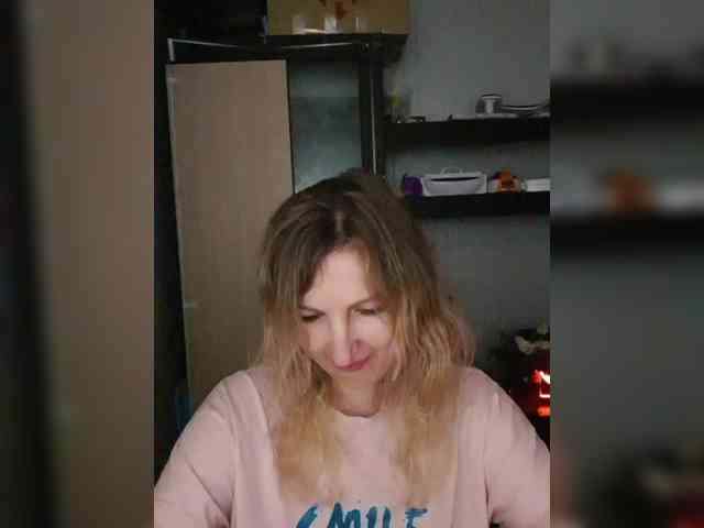 Nushka1984 webcam