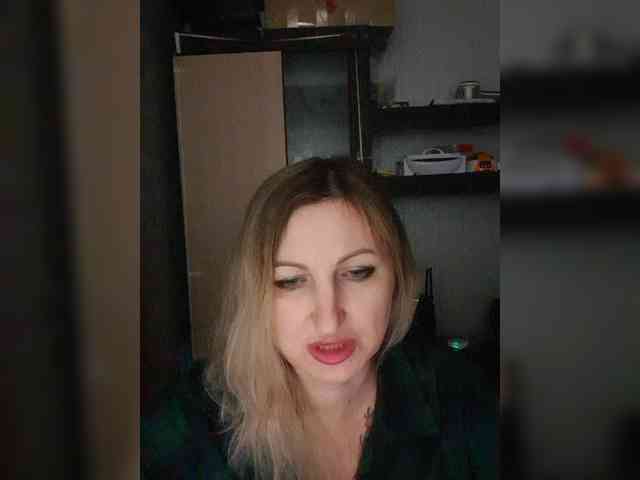 Nushka1984 webcam