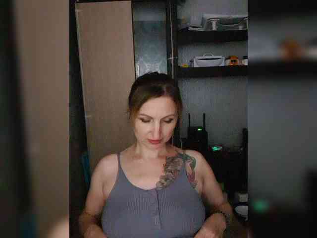Nushka1984 webcam