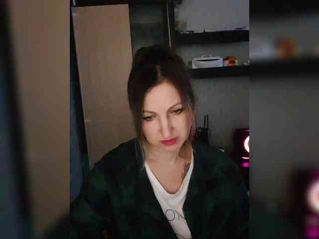 Nushka1984 webcam
