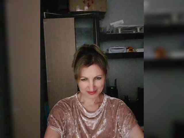 Nushka1984 webcam