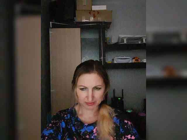 Nushka1984 webcam