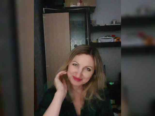 Nushka1984 webcam