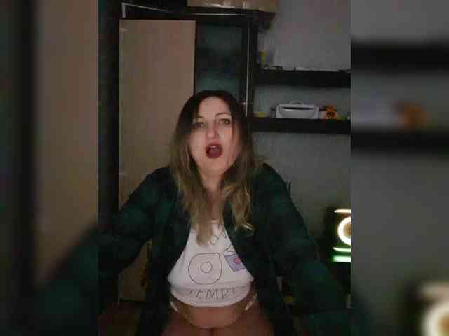 Nushka1984 webcam