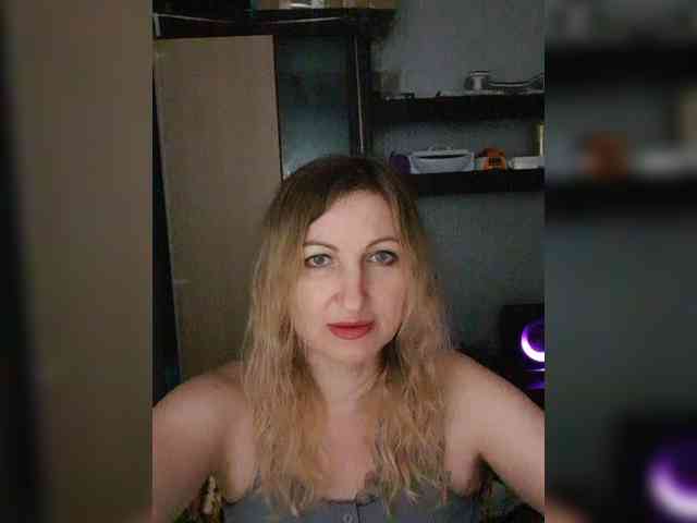 Nushka1984 webcam