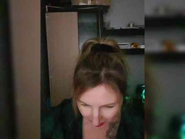 Nushka1984 webcam