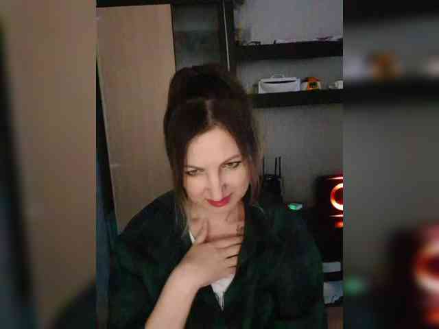 Nushka1984 webcam