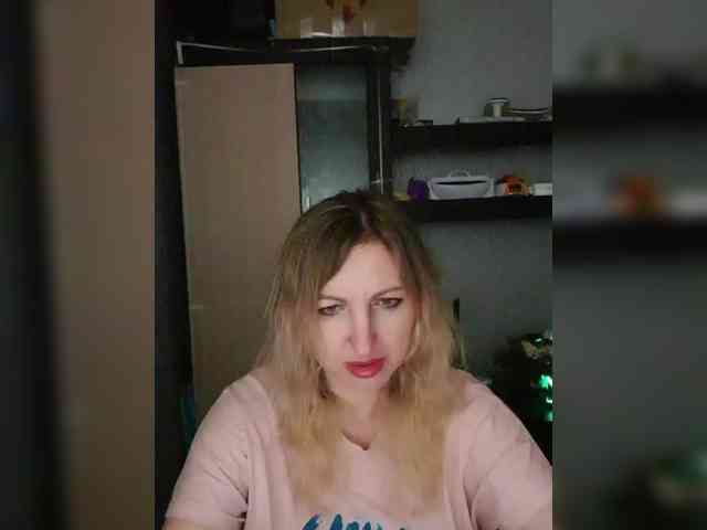 Nushka1984 webcam