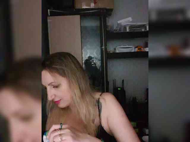 Nushka1984 webcam