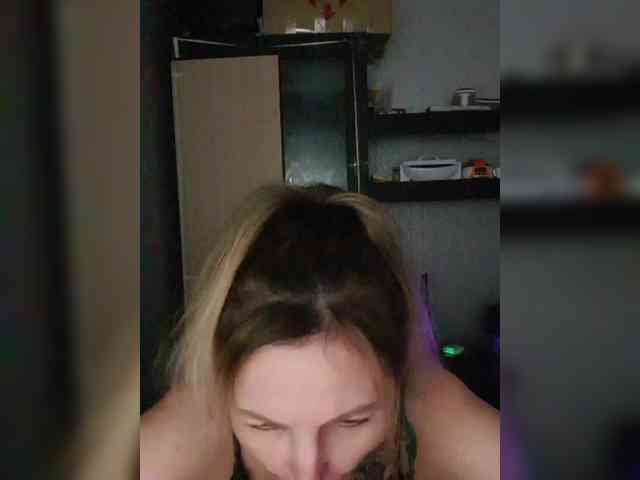 Nushka1984 webcam