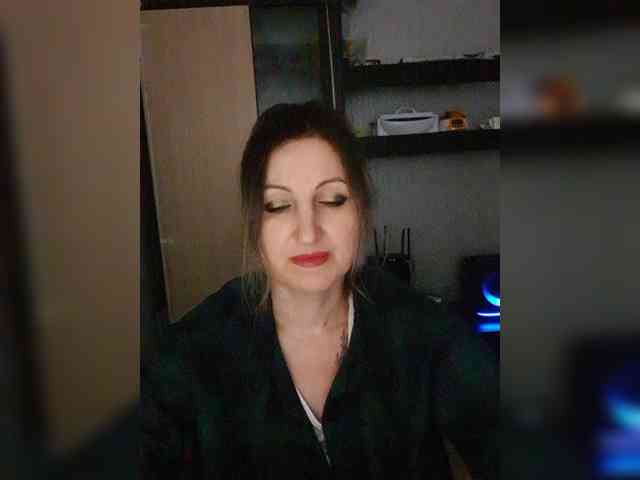 Nushka1984 webcam