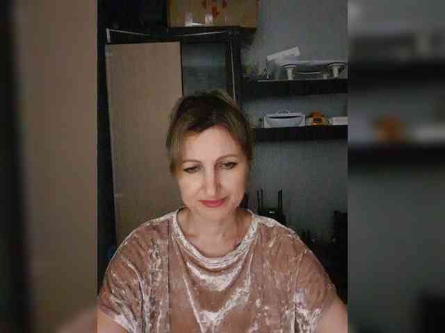 Nushka1984 webcam