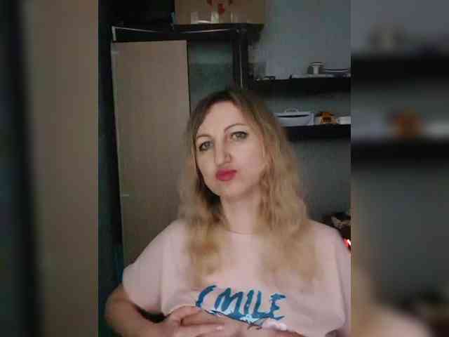 Nushka1984 webcam
