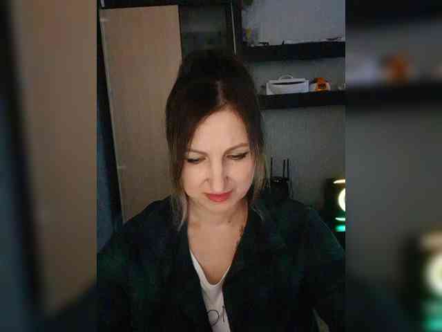 Nushka1984 webcam