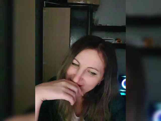 Nushka1984 webcam