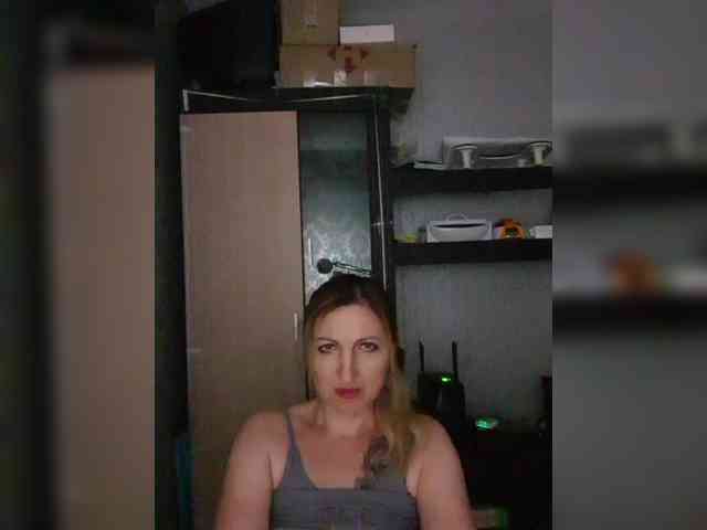 Nushka1984 webcam