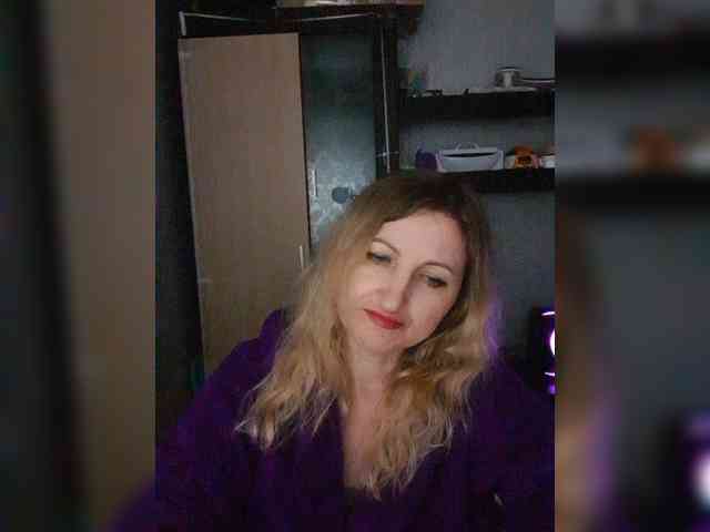 Nushka1984 webcam