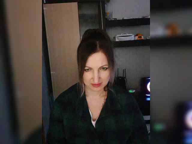 Nushka1984 webcam