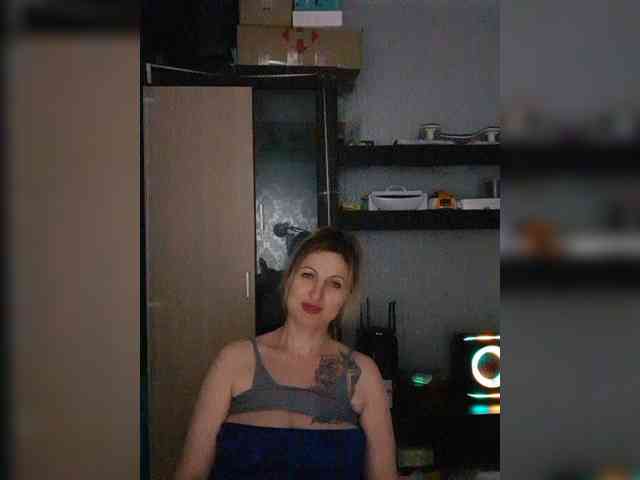 Nushka1984 webcam