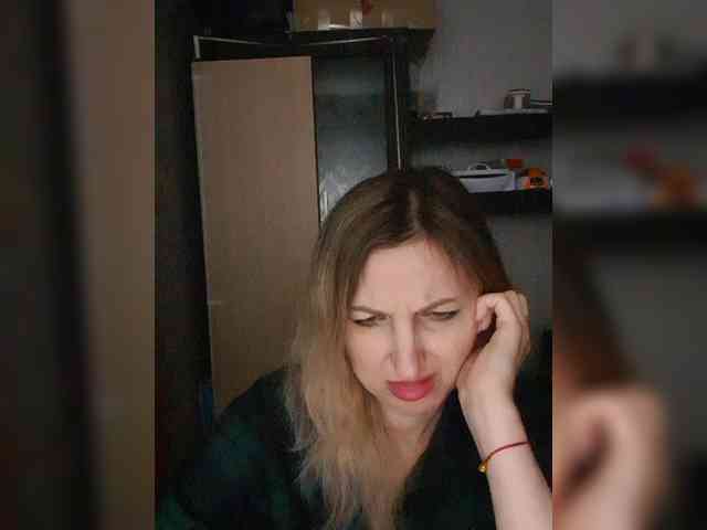 Nushka1984 webcam