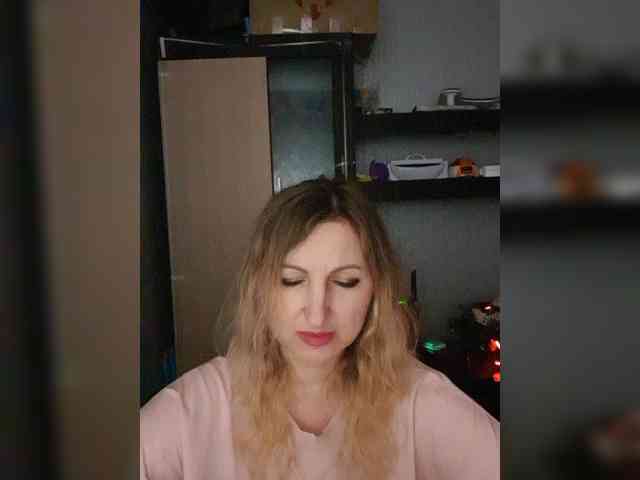 Nushka1984 webcam