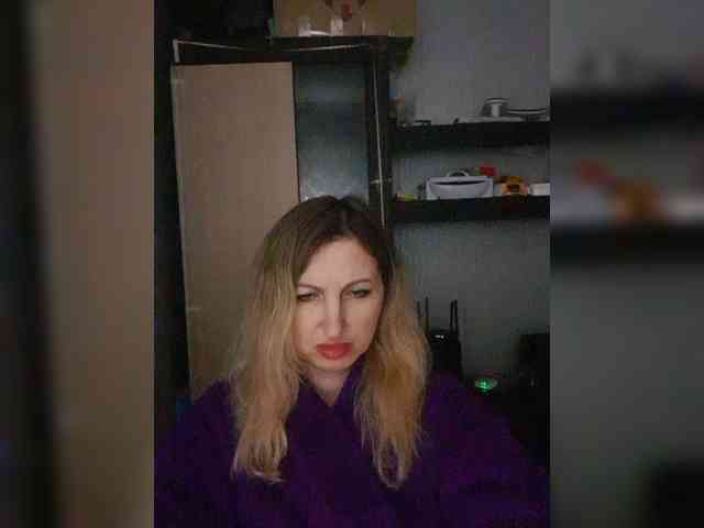 Nushka1984 webcam
