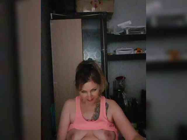 Nushka1984 webcam