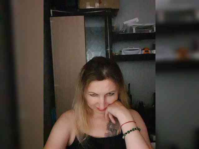 Nushka1984 webcam