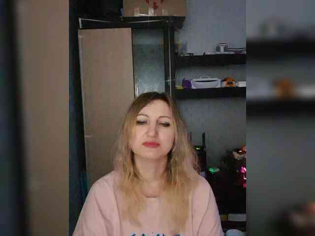 Nushka1984 webcam