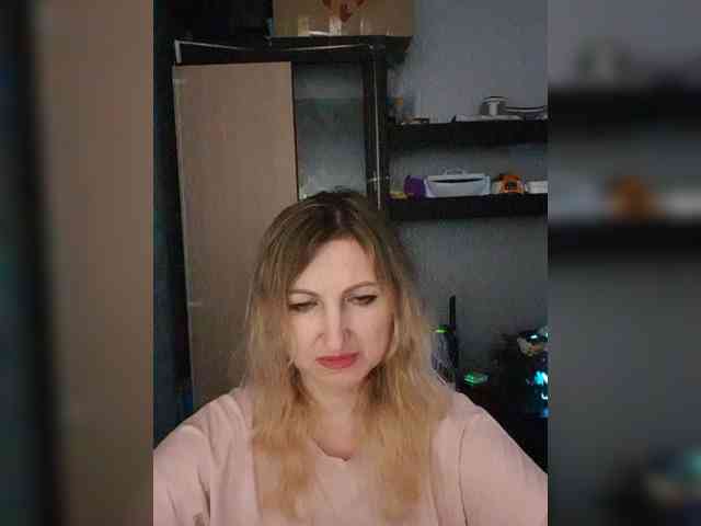 Nushka1984 webcam