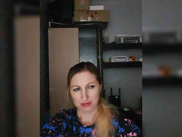 Nushka1984 webcam
