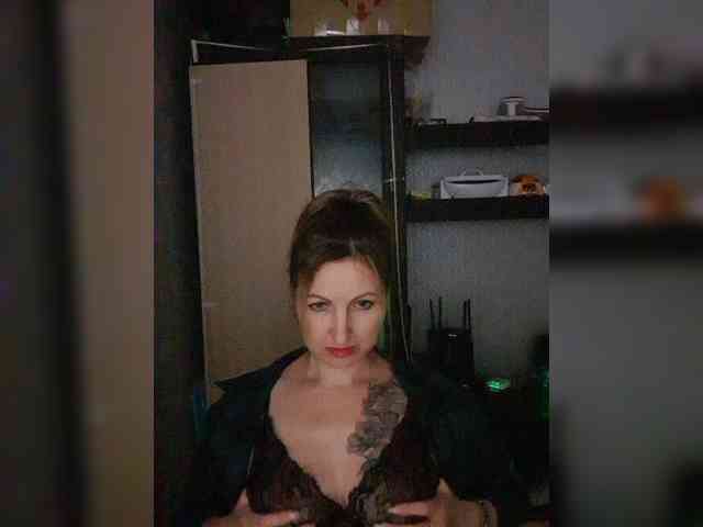 Nushka1984 webcam