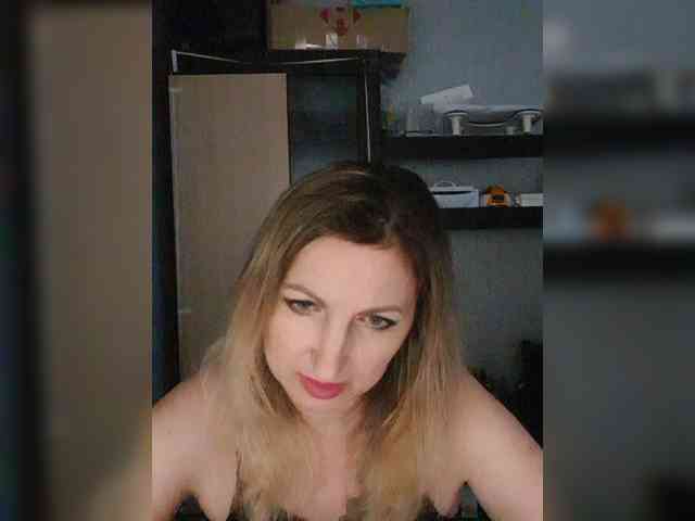 Nushka1939 Sex Cam Show