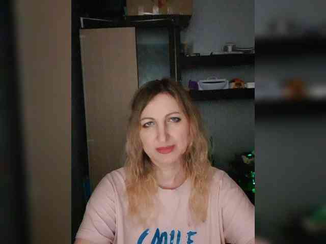 Nushka1984 webcam