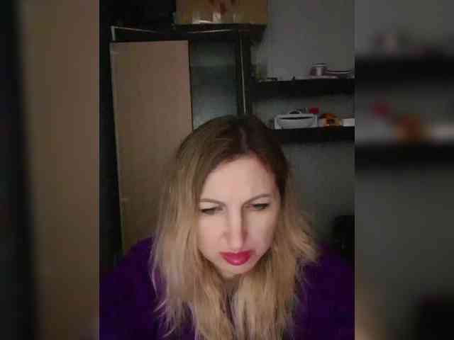 Nushka1984 webcam