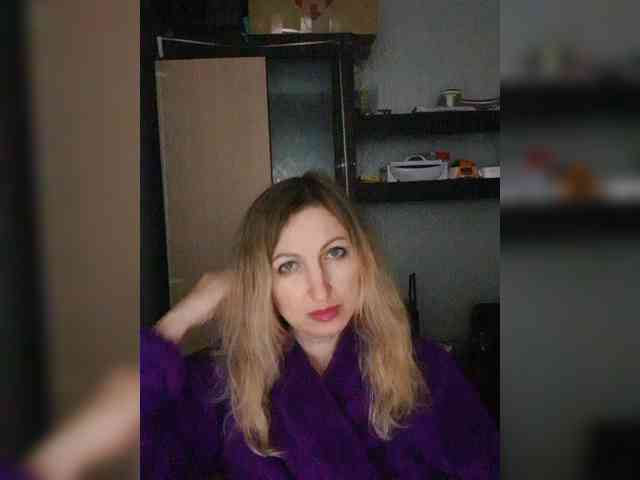 Nushka1984 webcam