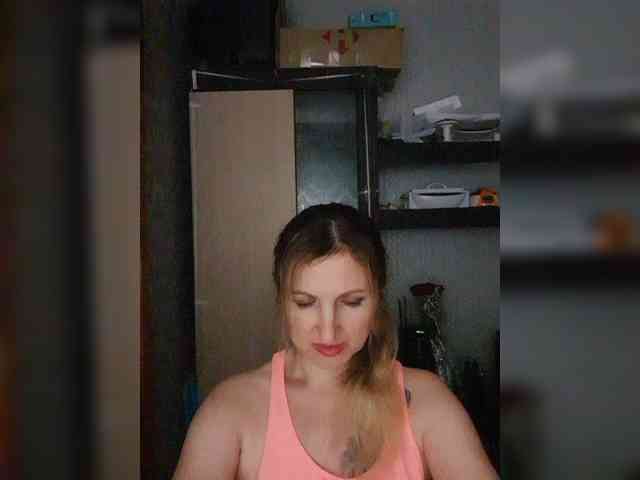 Nushka1984 webcam