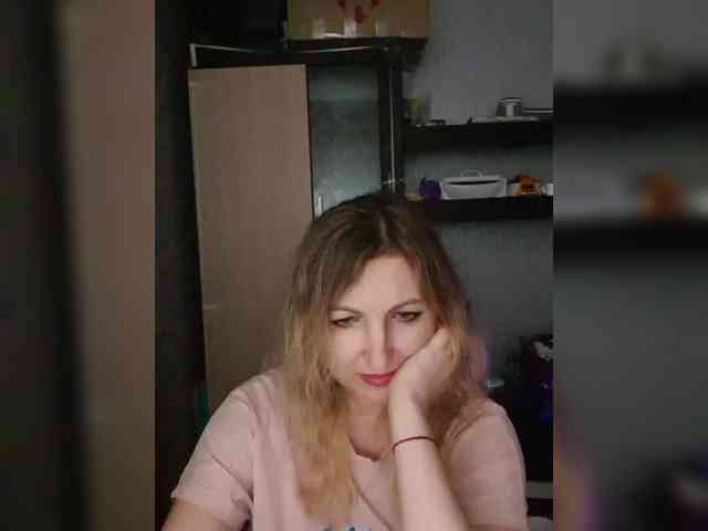 Nushka1984 webcam