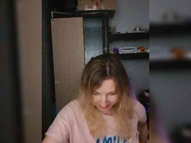 Nushka1984 webcam