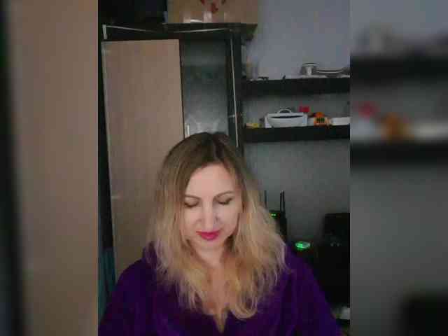 Nushka1984 webcam