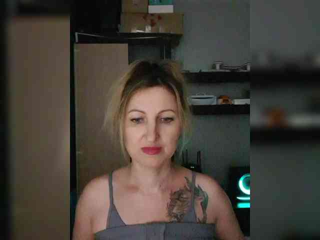 Nushka1984 webcam
