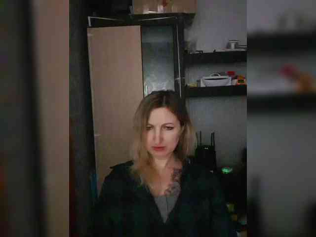 Nushka1984 webcam