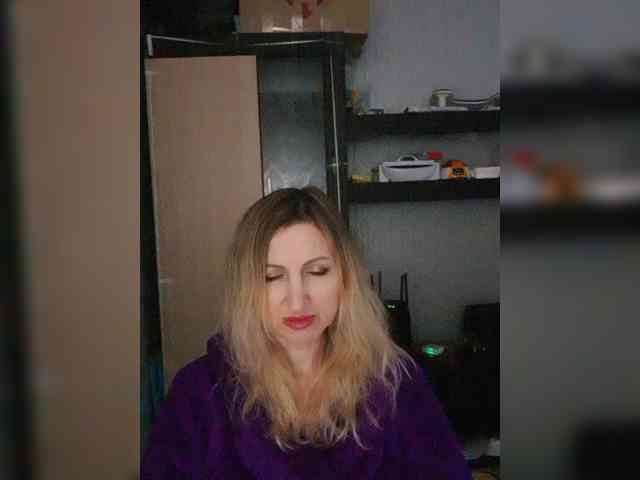 Nushka1984 webcam